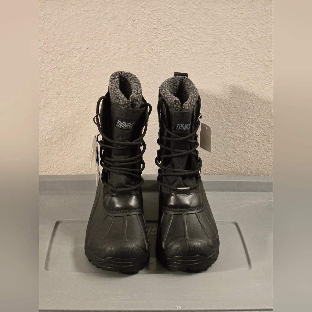 Brand New Men's KHOMBU Boots